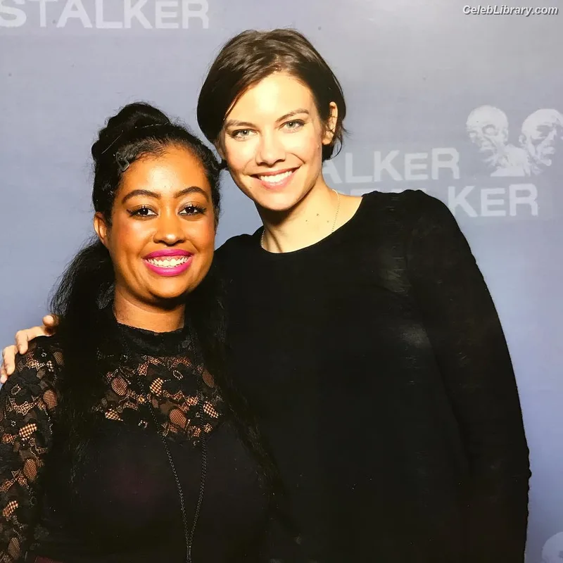 Lauren Cohan photo 12 of 433