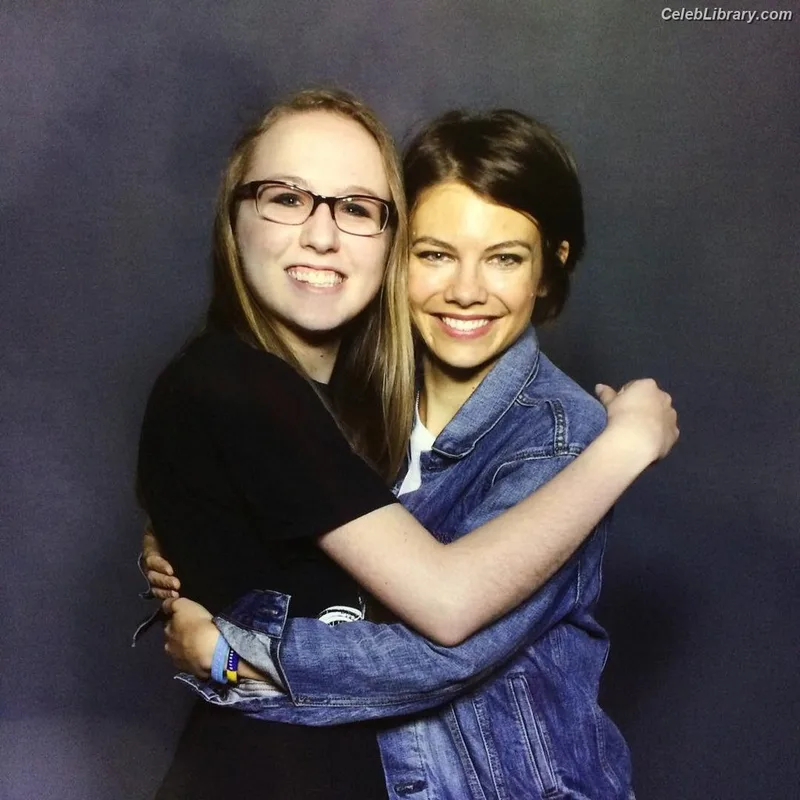 Lauren Cohan photo 21 of 433