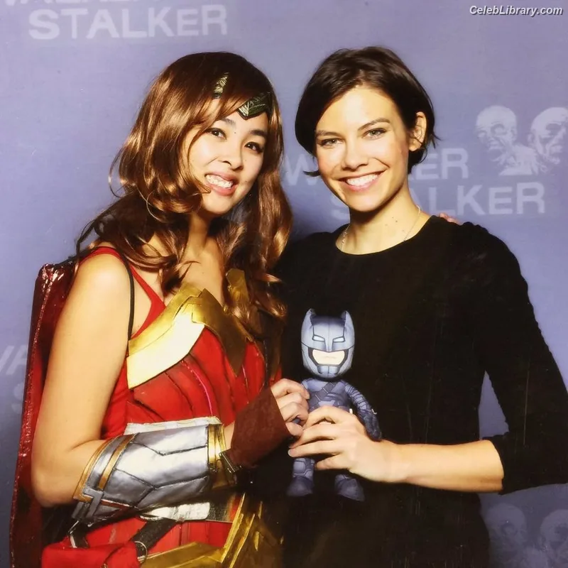 Lauren Cohan photo 23 of 433