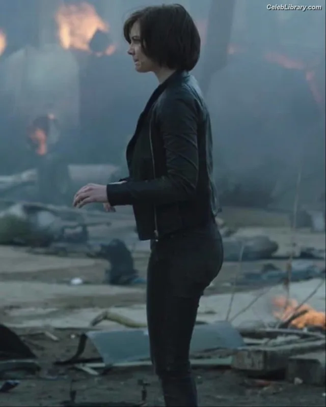 Lauren Cohan photo 14 of 433