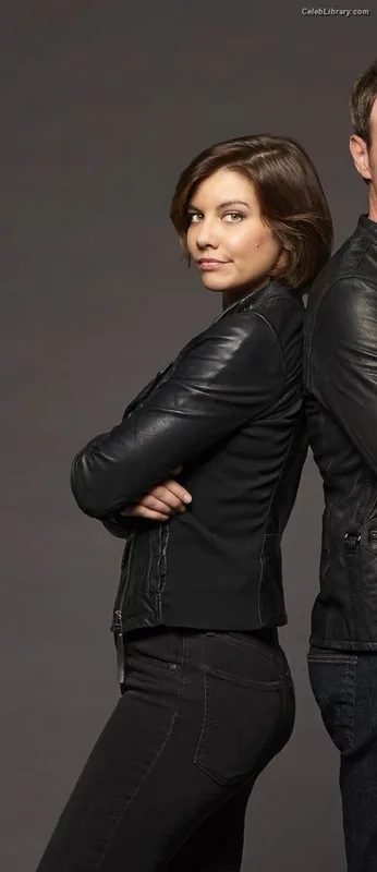 Lauren Cohan photo 16 of 433
