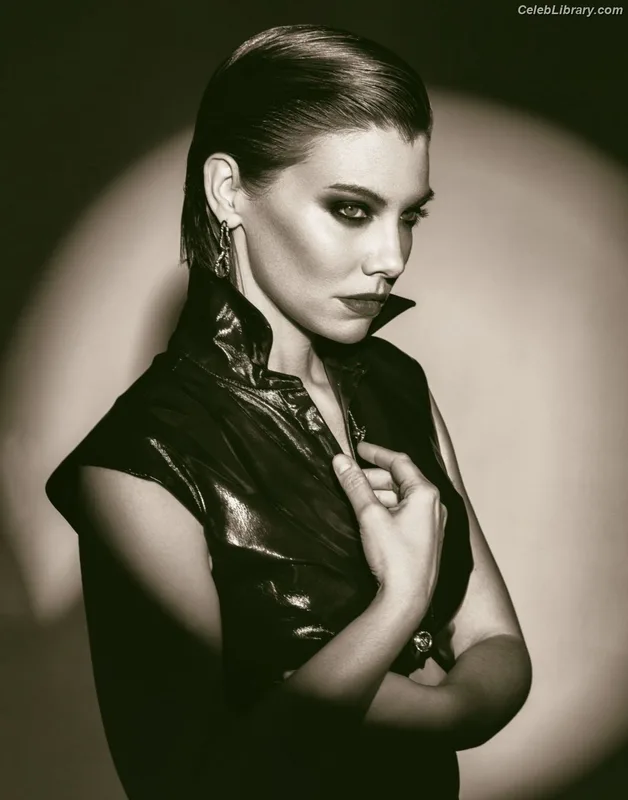 Lauren Cohan photo 20 of 433
