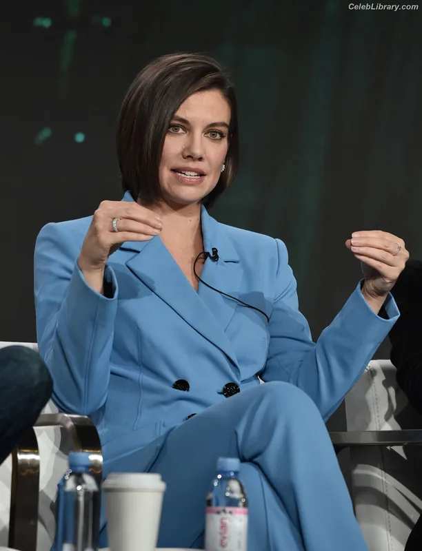 Lauren Cohan photo 23 of 433