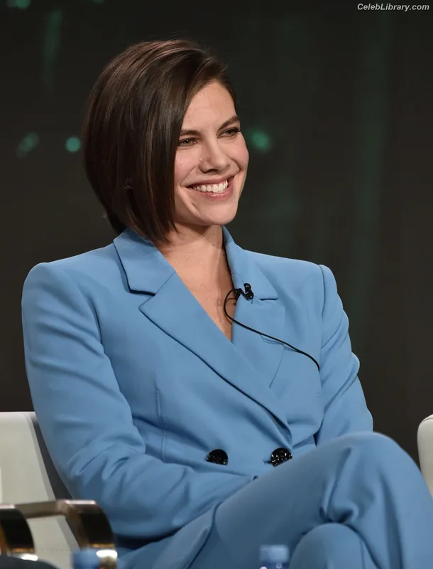 Lauren Cohan photo 24 of 433