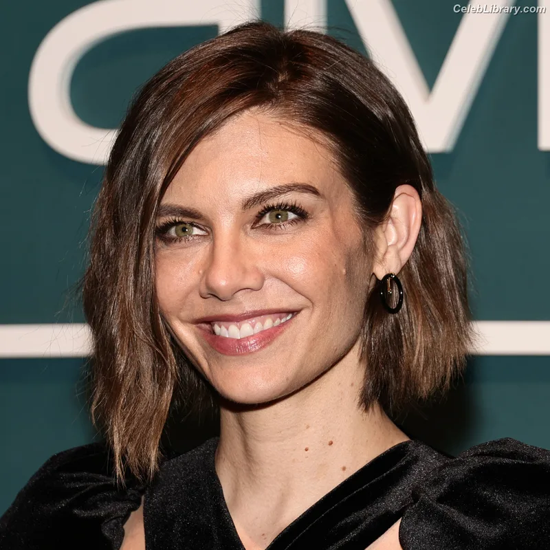 Lauren Cohan photo 19 of 433