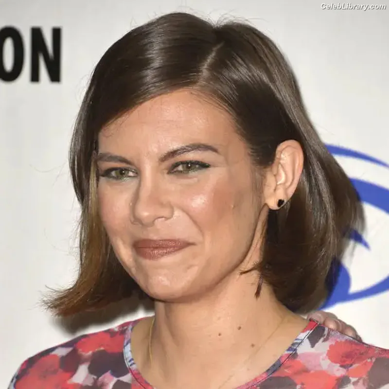 Lauren Cohan photo 20 of 433