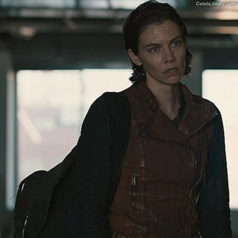 Lauren Cohan photo 9 of 433