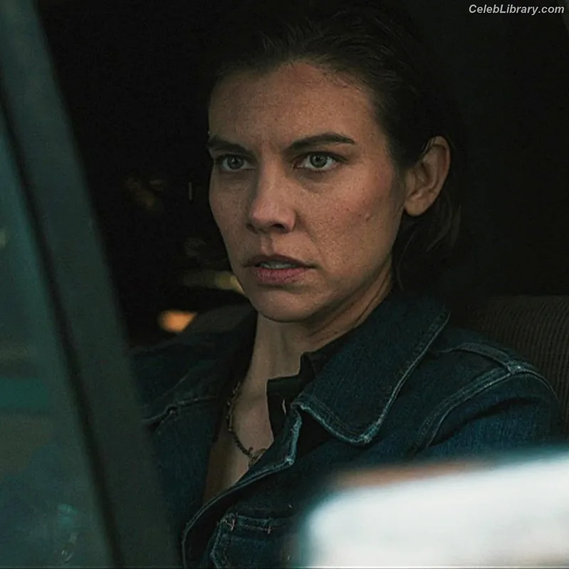 Lauren Cohan photo 11 of 433