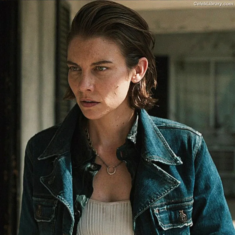 Lauren Cohan photo 13 of 433