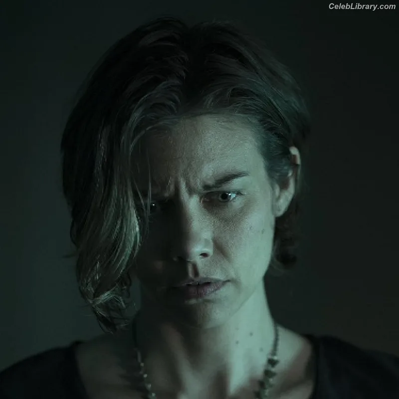 Lauren Cohan photo 14 of 433