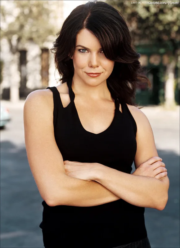 Lauren Graham photo 4 of 22