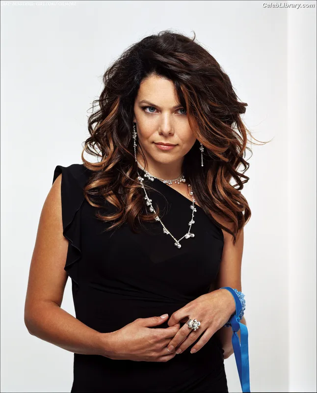 Lauren Graham photo 5 of 22