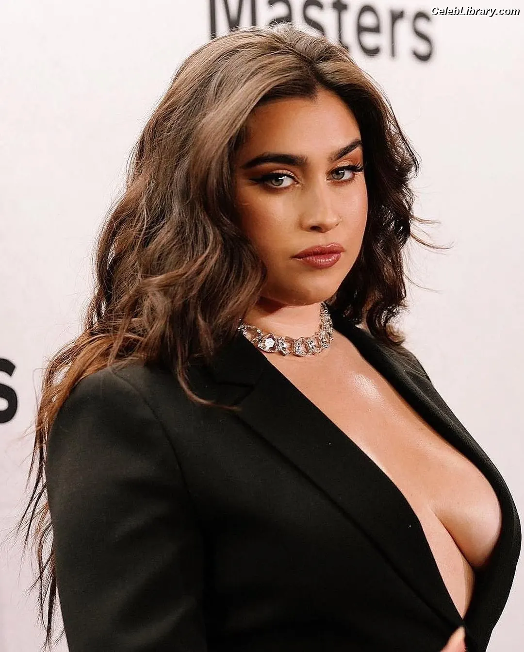 Lauren Jauregui photo 24 of 680