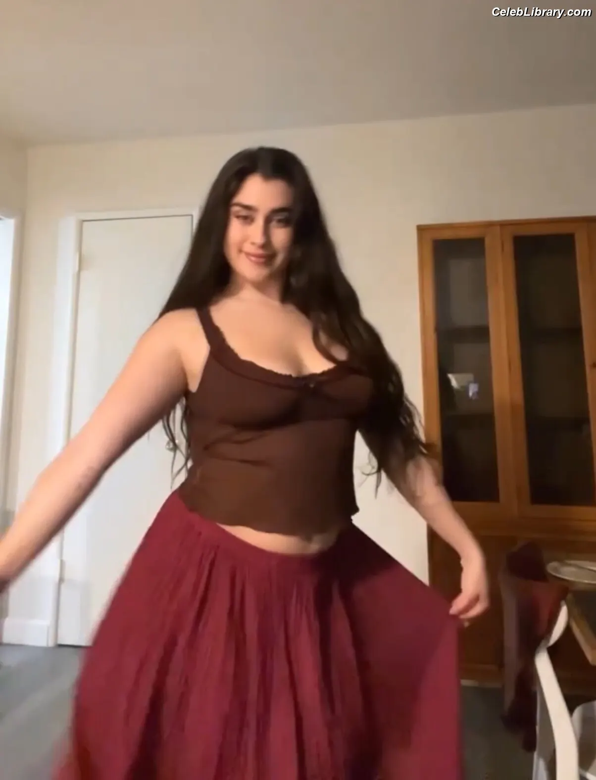 Lauren Jauregui photo 19 of 680