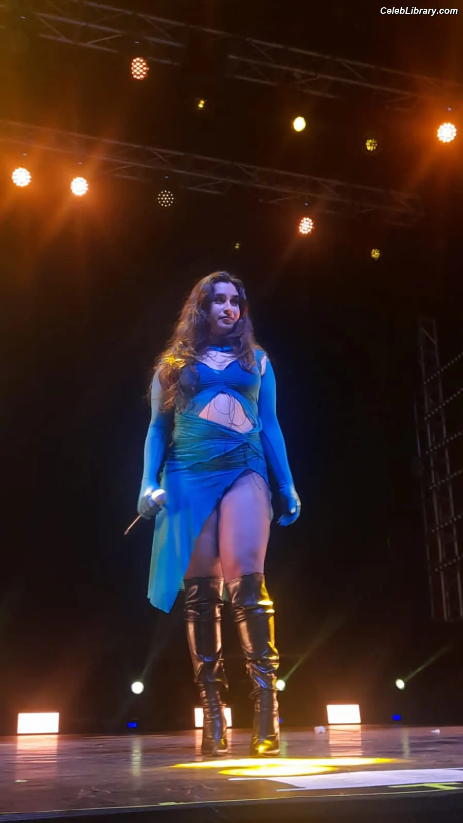 Lauren Jauregui photo 10 of 680