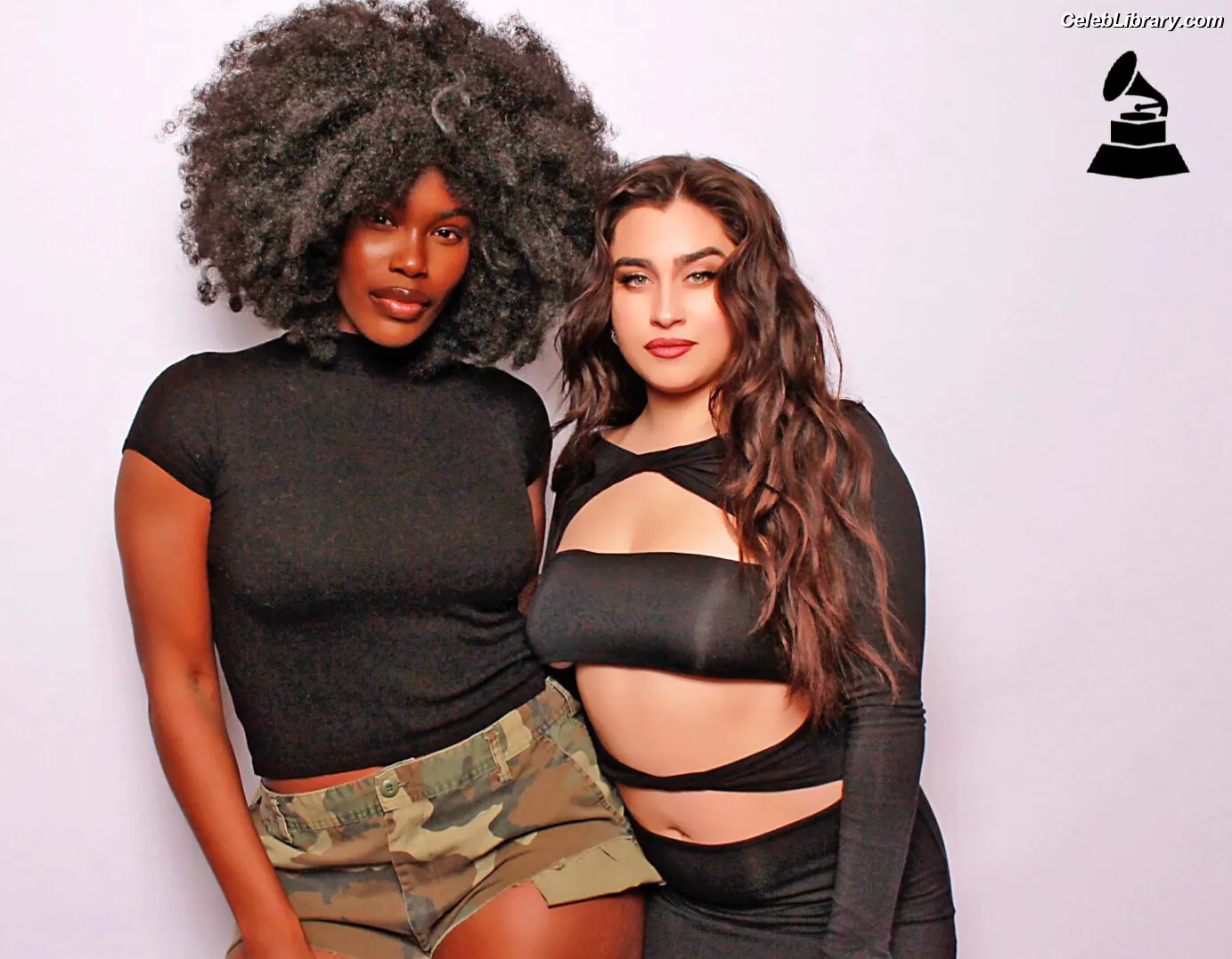 Lauren Jauregui photo 16 of 680