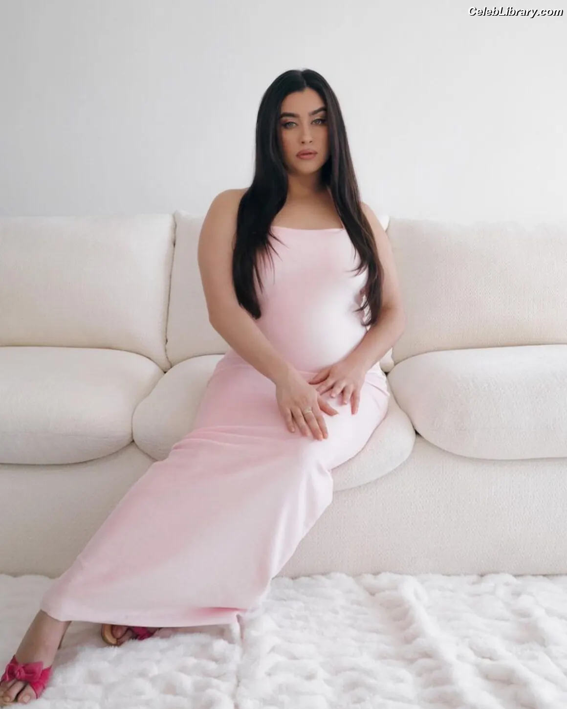 Lauren Jauregui photo 10 of 680