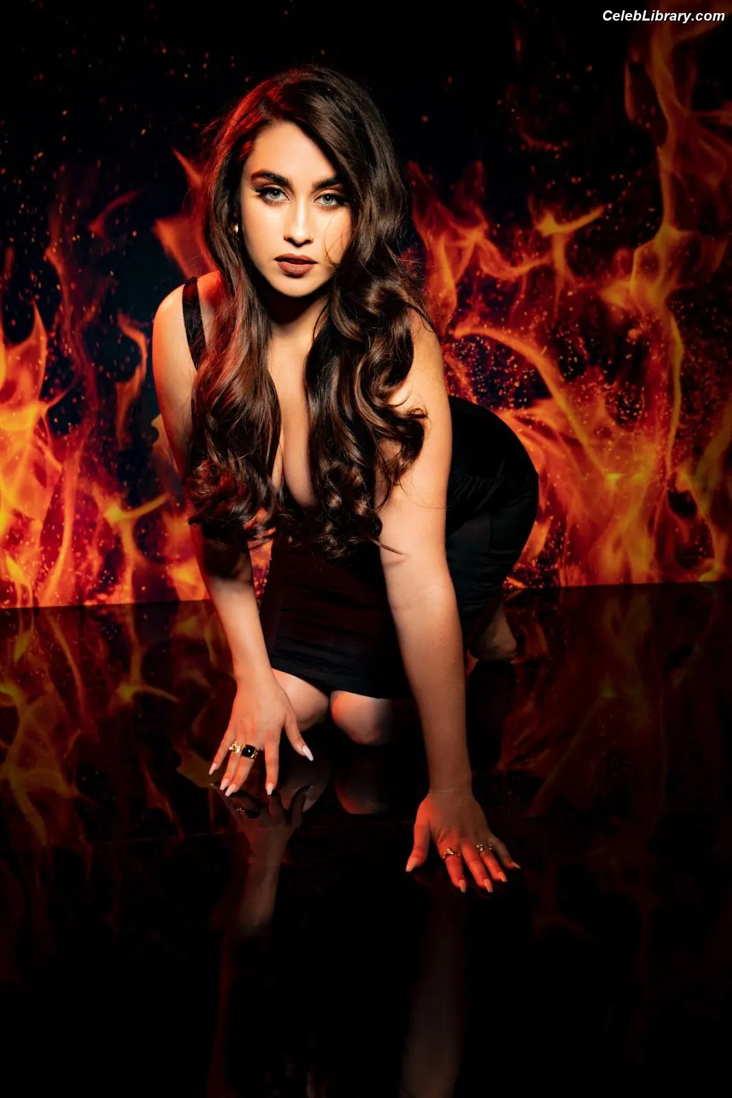 Lauren Jauregui photo 16 of 680