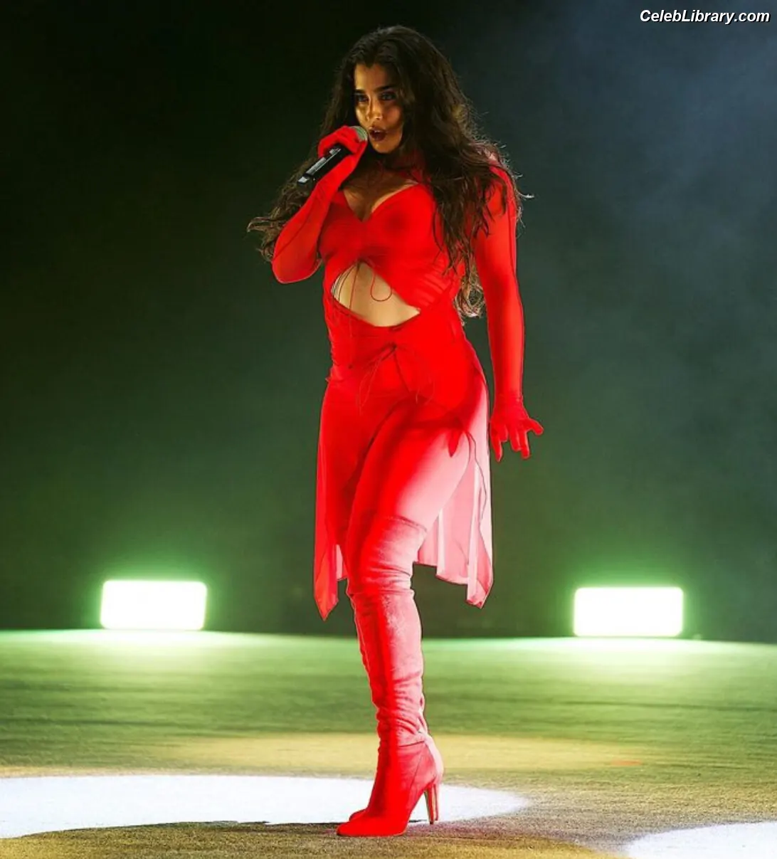 Lauren Jauregui photo 15 of 680