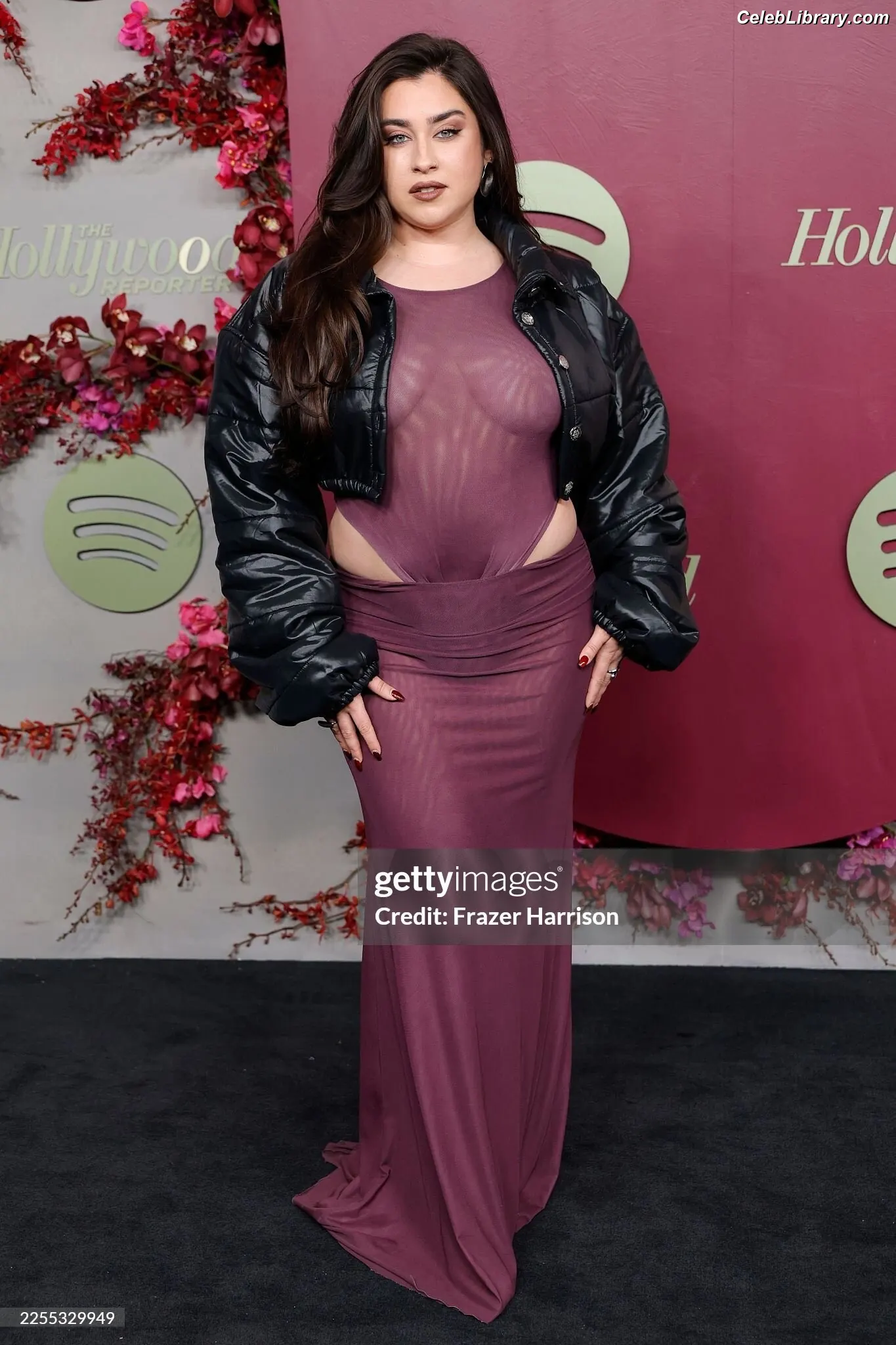 Lauren Jauregui photo 23 of 680