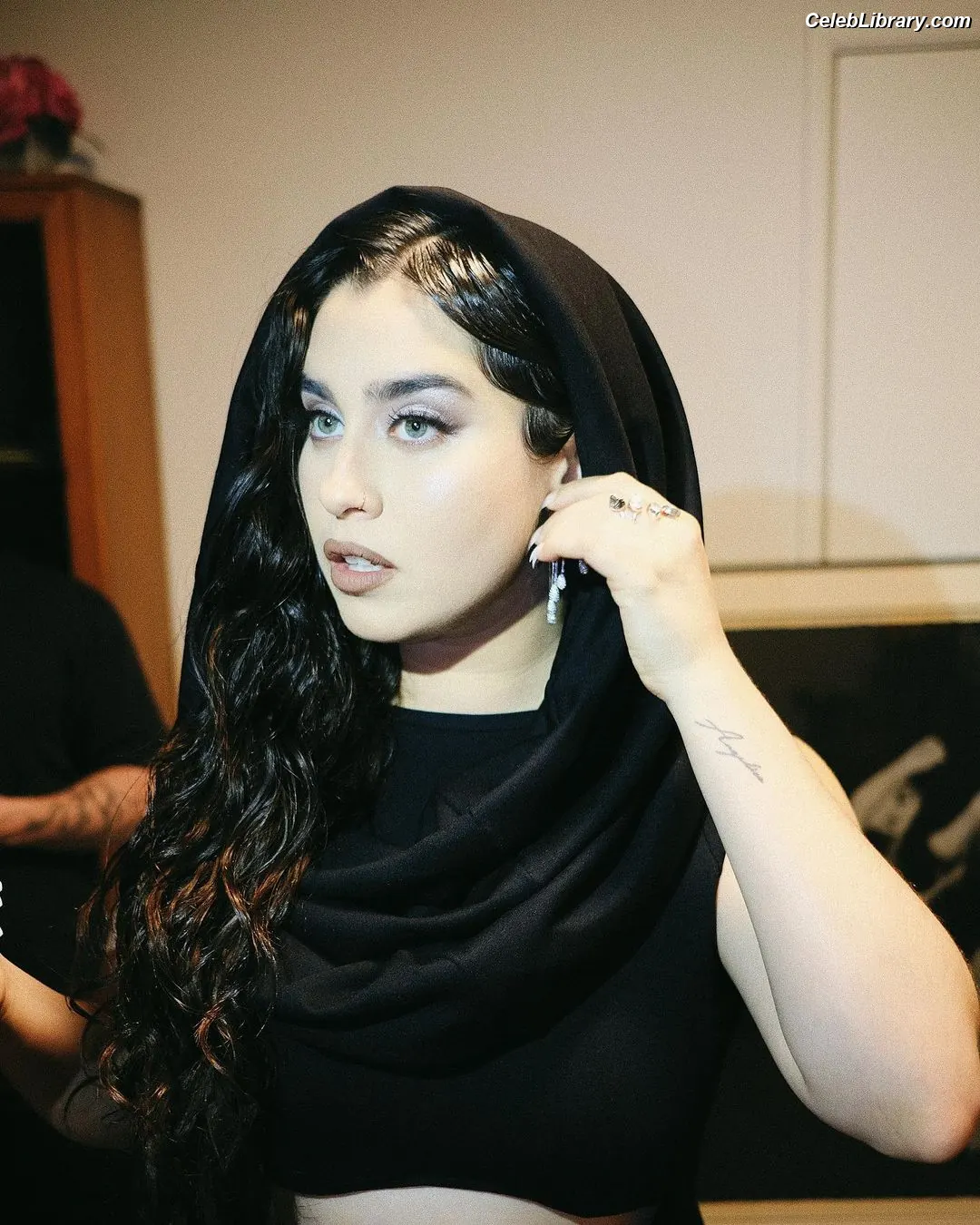 Lauren Jauregui photo 23 of 680