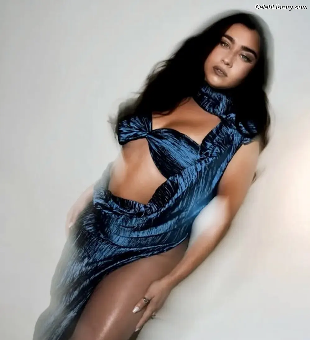 Lauren Jauregui photo 14 of 680