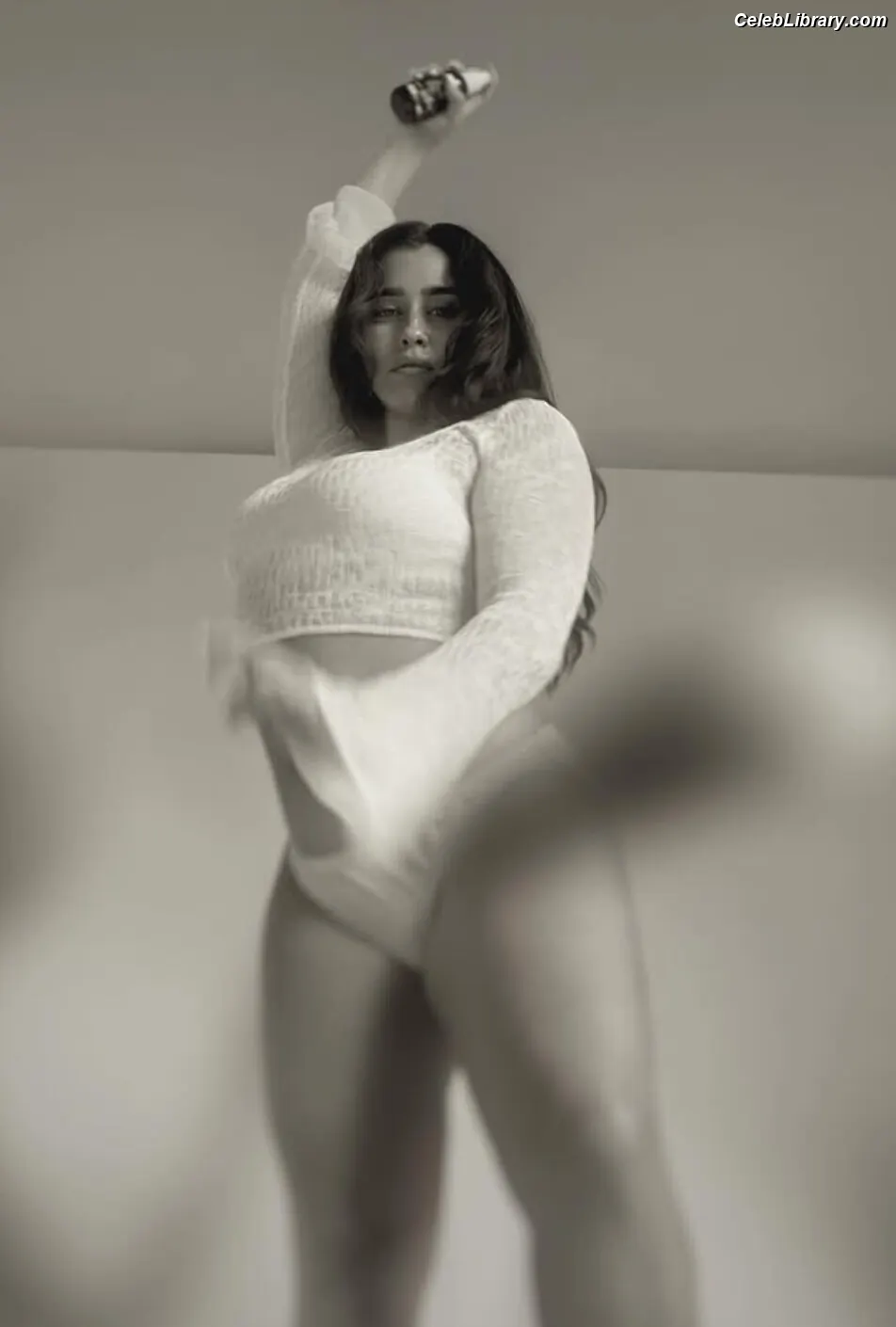 Lauren Jauregui photo 2 of 680