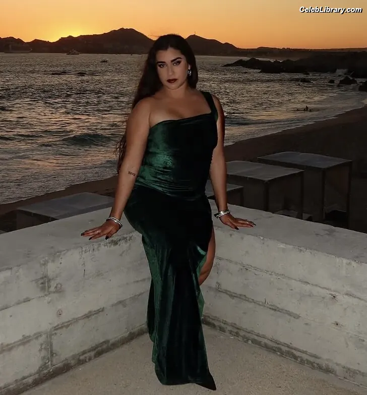 Lauren Jauregui photo 11 of 680