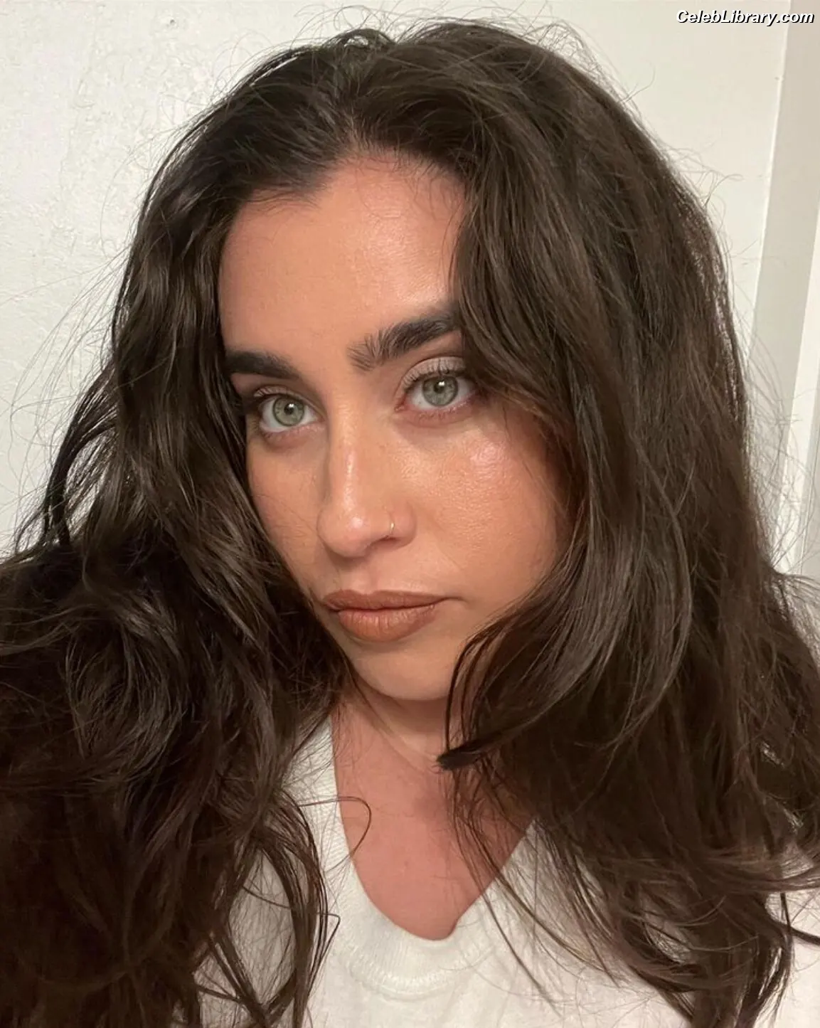 Lauren Jauregui photo 10 of 680