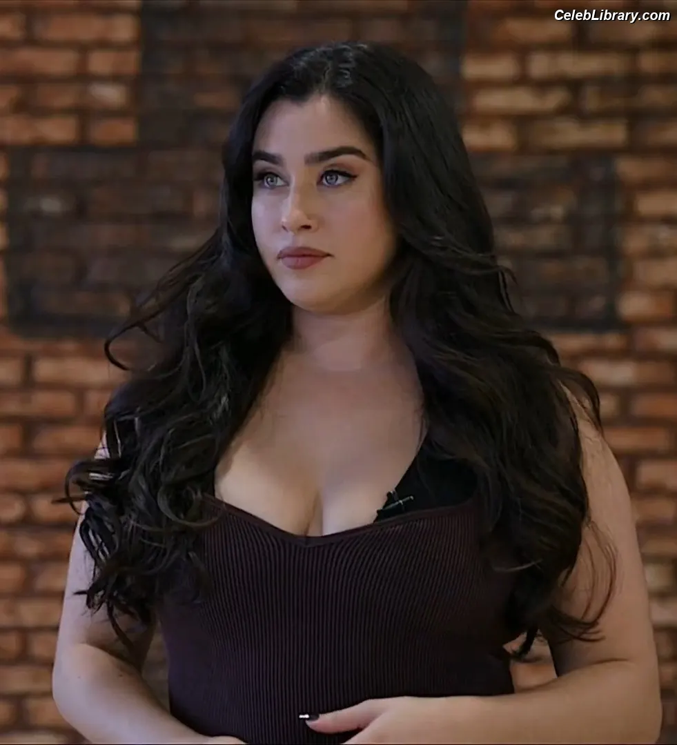 Lauren Jauregui photo 14 of 680