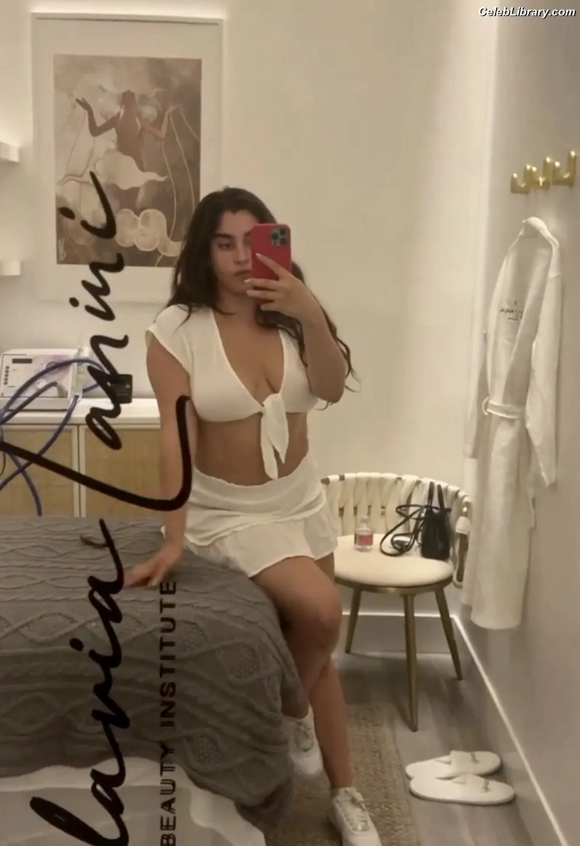 Lauren Jauregui photo 22 of 680