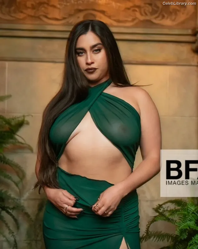 Lauren Jauregui photo 22 of 678