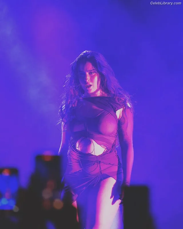 Lauren Jauregui photo 15 of 678