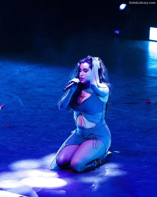 Lauren Jauregui photo 19 of 678