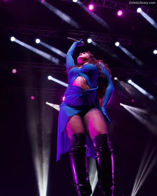 Lauren Jauregui photo 20 of 678