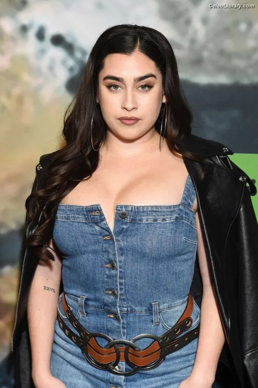 Lauren Jauregui photo 20 of 678