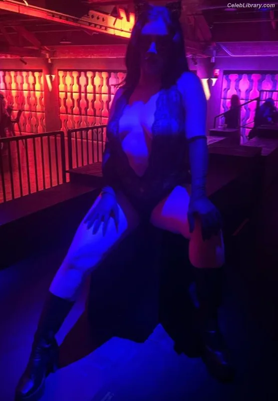 Lauren Jauregui photo 3 of 678