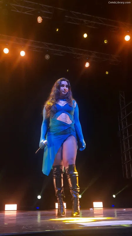 Lauren Jauregui photo 8 of 678
