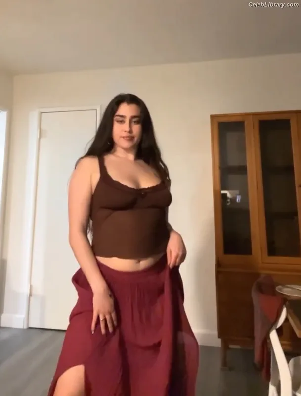 Lauren Jauregui photo 18 of 678