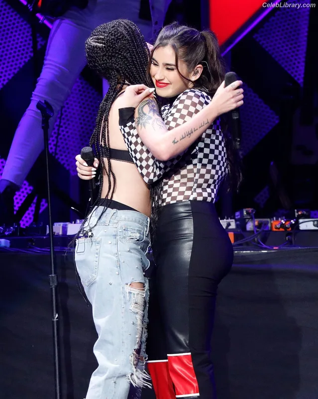 Lauren Jauregui photo 3 of 678