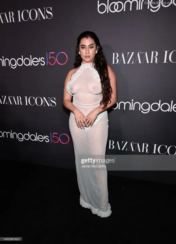 Lauren Jauregui photo 10 of 678