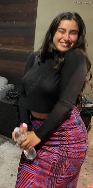 Lauren Jauregui photo 2 of 678