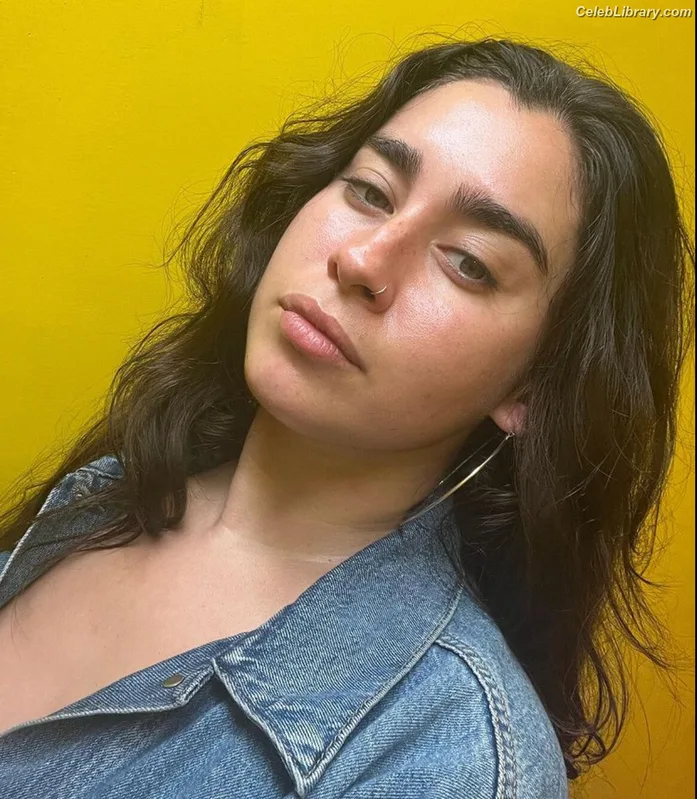 Lauren Jauregui photo 16 of 678