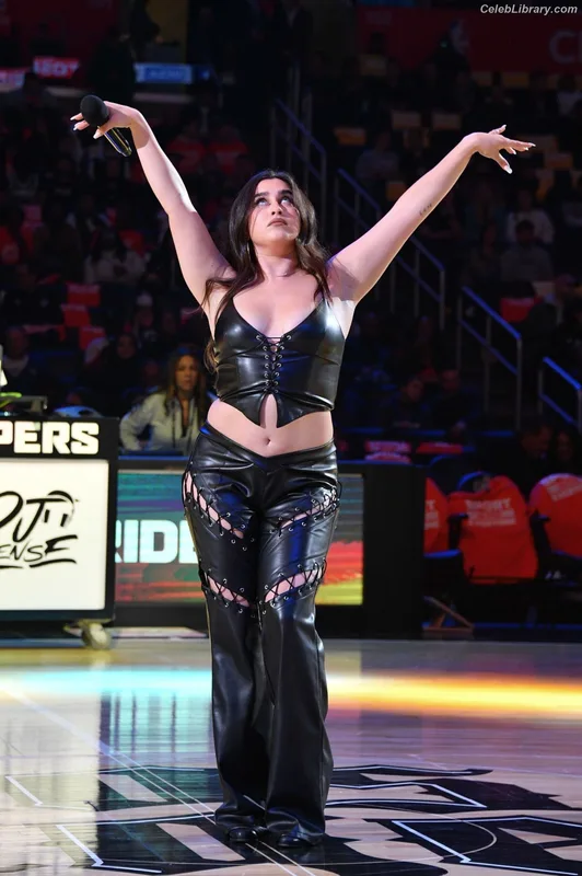Lauren Jauregui photo 23 of 678