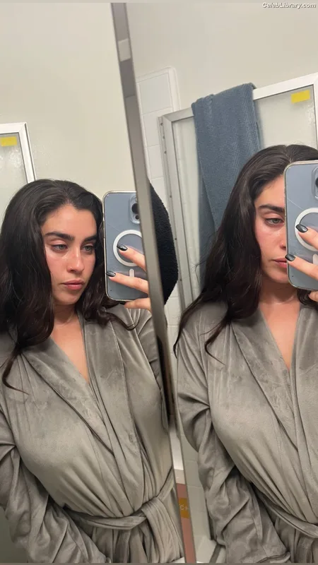 Lauren Jauregui photo 17 of 678