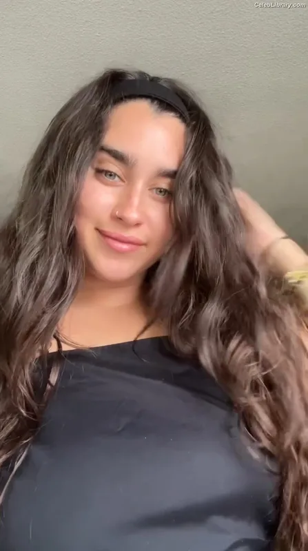 Lauren Jauregui photo 4 of 678