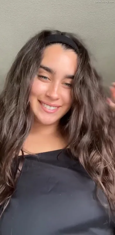Lauren Jauregui photo 5 of 678