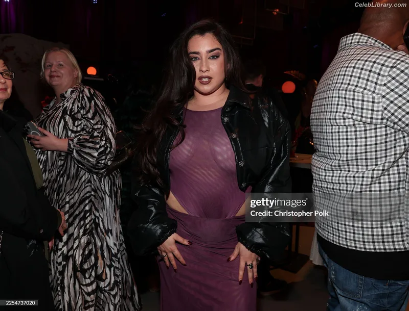 Lauren Jauregui photo 23 of 678