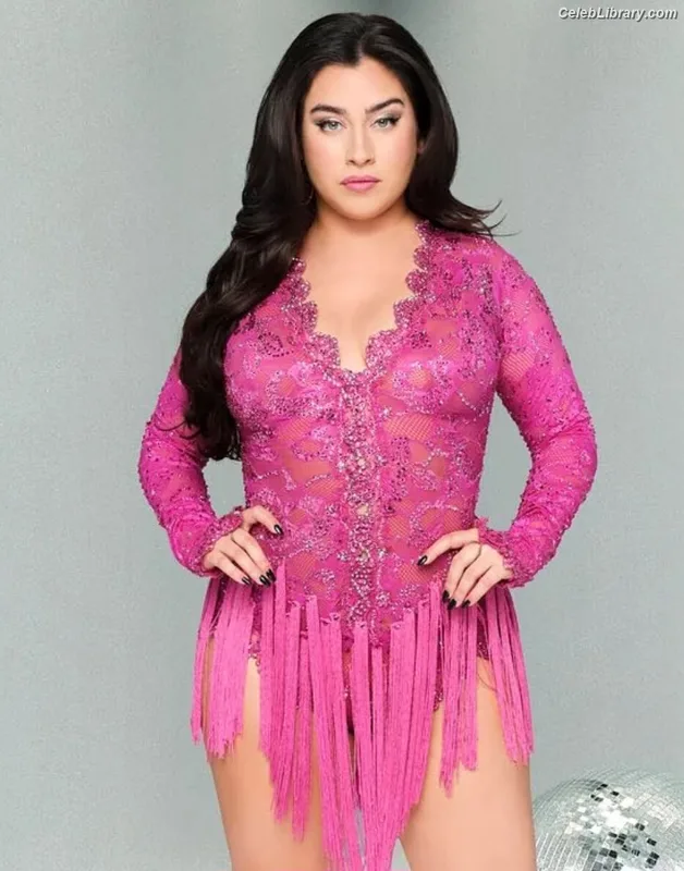 Lauren Jauregui photo 12 of 678