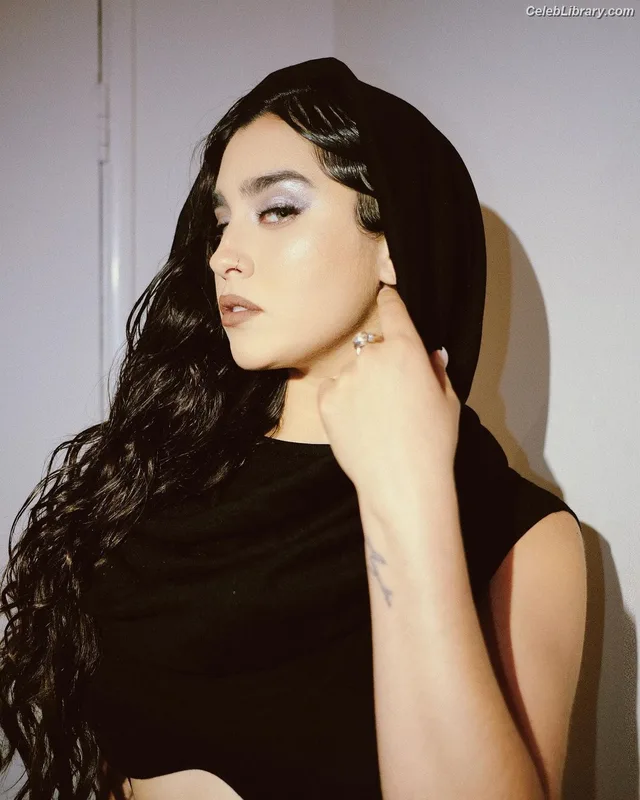 Lauren Jauregui photo 23 of 678